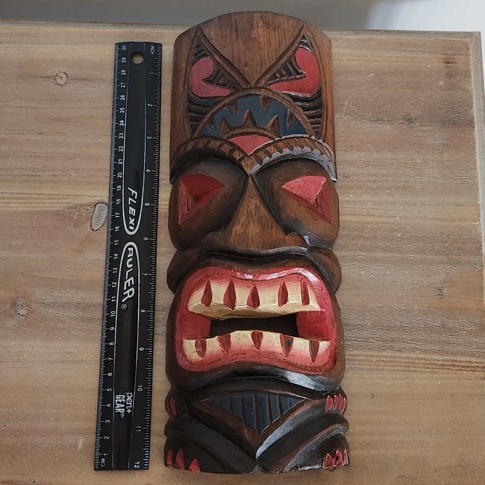 🗿Wooden Tiki Mask Wall Decor – Red & Blue Accents, Preowned Excellent Condition - Picture 13 of 14